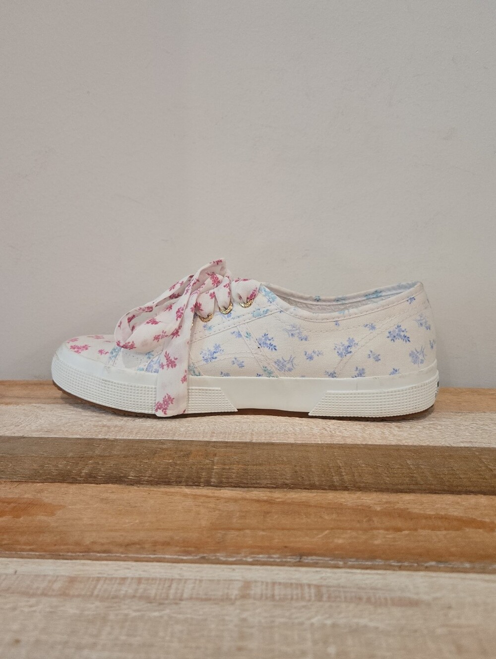 Superga x LoveShackFancy Flower Sneakers Size 41/US 9.5 - Picture 3 of 11